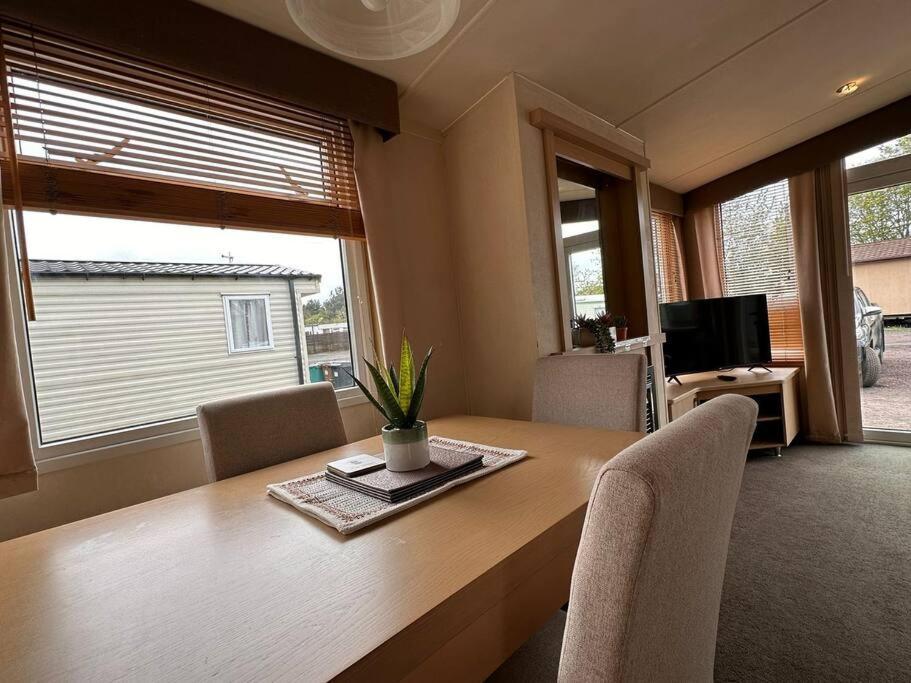 Swift Moselle 2 Bedroom Parkhome - Uddingston, Glasgow Extérieur photo