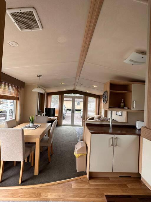 Swift Moselle 2 Bedroom Parkhome - Uddingston, Glasgow Extérieur photo